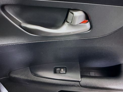 Used 2020 Kia Forte LXS FWD image 30