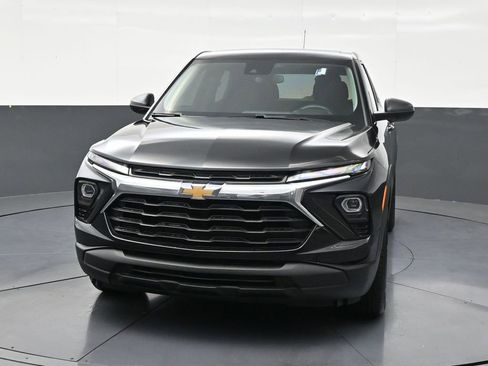 Used 2025 Chevrolet TrailBlazer LS FWD image 8