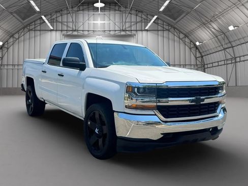 Used 2018 Chevrolet Silverado 1500 W/T w/ Special Service Package AWD/4WD image 8