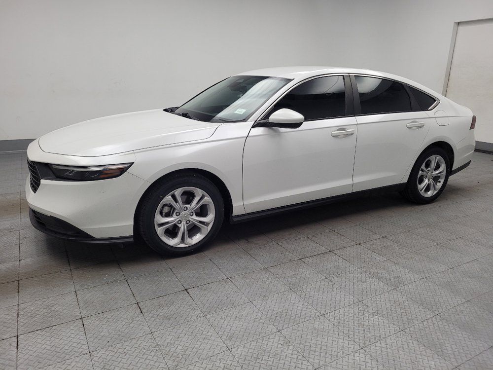 Used 2023 Honda Accord LX image 2