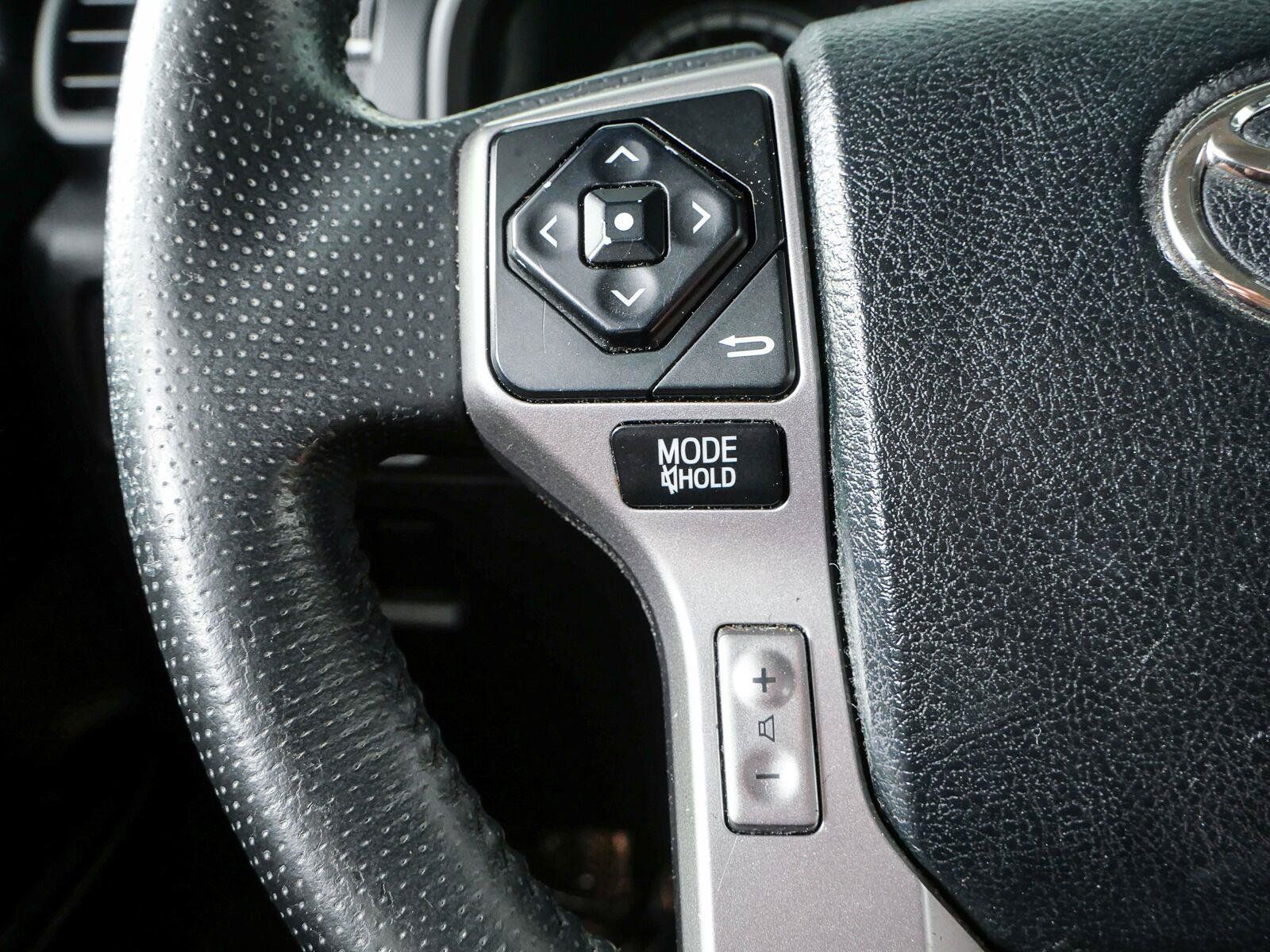 Used 2018 Toyota 4Runner SR5 Premium AWD/4WD image 12