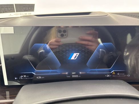 New 2026 BMW X5 xDrive50e w/ M Sport Package image 21