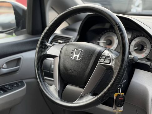Used 2011 Honda Odyssey LX image 15