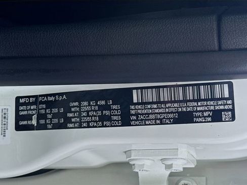 Used 2016 Jeep Renegade Latitude w/ Popular Equipment Group AWD/4WD image 34