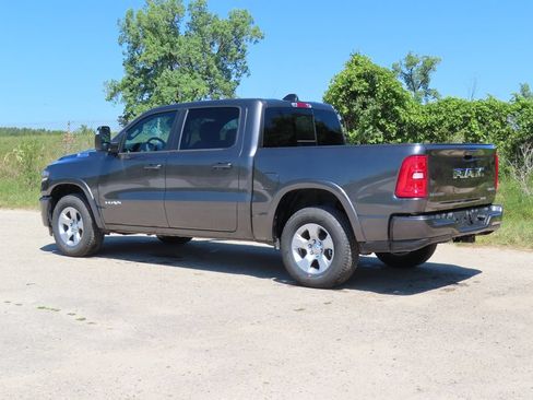 Certified 2025 RAM 1500 Big Horn AWD/4WD image 6