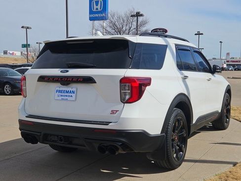Used 2022 Ford Explorer ST w/ Equipment Group 401A image 4