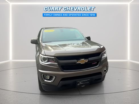 Used 2015 Chevrolet Colorado Z71 AWD/4WD image 3