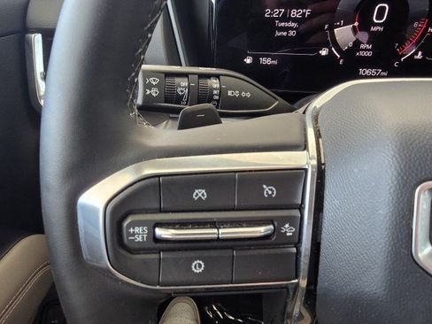 Used 2025 GMC Terrain Elevation w/ Elevation Premium Package FWD image 26