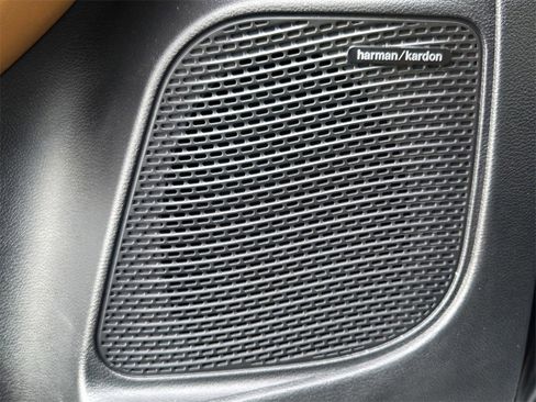 Used 2021 Chrysler Pacifica Pinnacle image 22