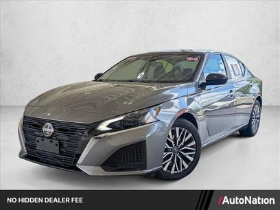 Used 2024 Nissan Altima 2.5 SV