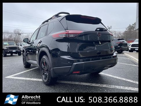 Used 2025 Nissan Rogue SV w/ Rock Creek Premium Package image 3