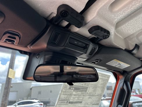 New 2025 Jeep Gladiator Willys image 22