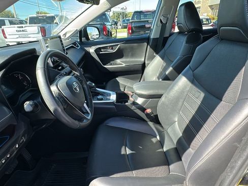 Used 2022 Toyota RAV4 Limited w/ Limited Grade Weather Package image 9