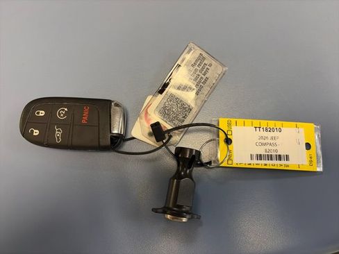 Used 2026 Jeep Compass Trailhawk AWD/4WD image 42