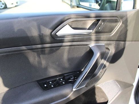 Used 2020 Volkswagen Tiguan S FWD image 9