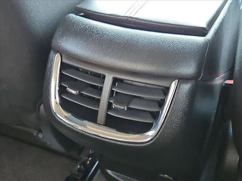 Used 2024 Chevrolet Malibu LT FWD image 24