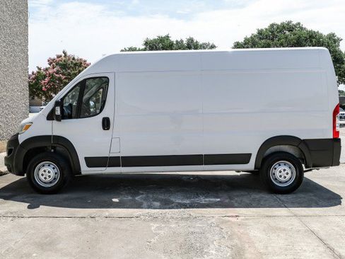 Used 2023 RAM ProMaster 2500 FWD image 11