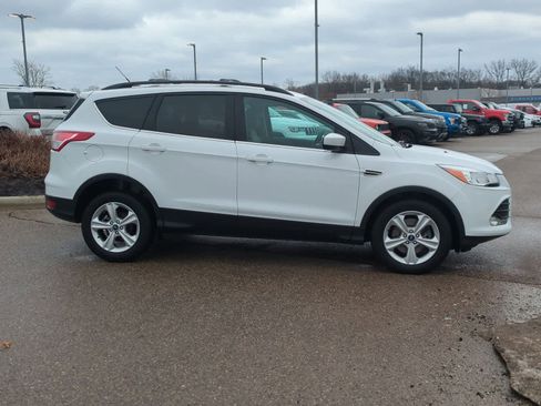 Used 2013 Ford Escape SE image 9