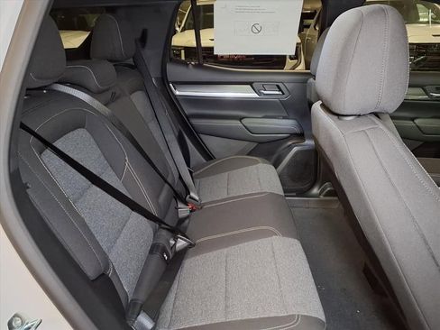Used 2026 GMC Terrain Elevation w/ Technology Package II FWD image 7