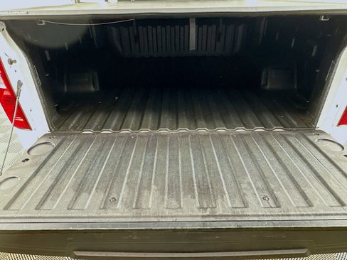 Used 2022 Chevrolet Silverado 1500 LT image 20