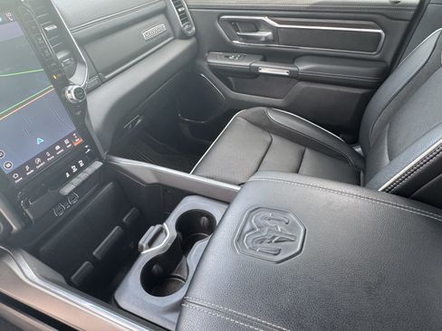Used 2025 RAM 1500 Laramie w/ Sport Appearance Package AWD/4WD image 31
