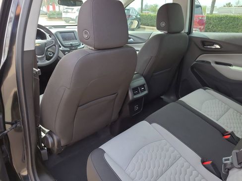 Used 2020 Chevrolet Equinox LS image 9