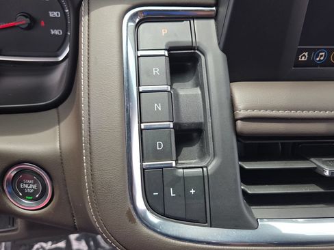 Certified 2024 Chevrolet Tahoe LS RWD image 20