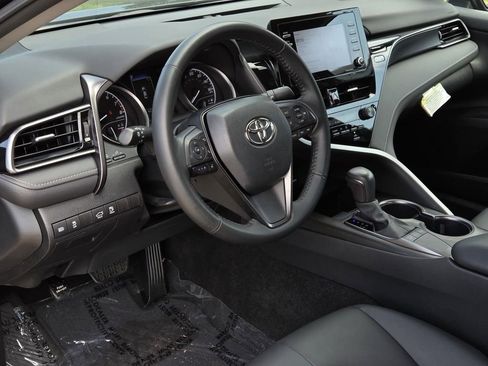 Used 2023 Toyota Camry SE FWD image 25