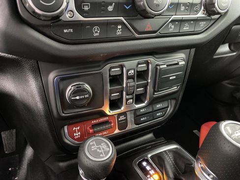 New 2026 Jeep Gladiator Mojave AWD/4WD image 27