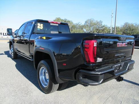 Used 2025 GMC Sierra 3500 Denali w/ Denali Reserve Package image 5