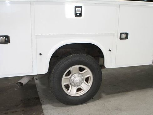 Used 2017 RAM 3500 Tradesman RWD image 39