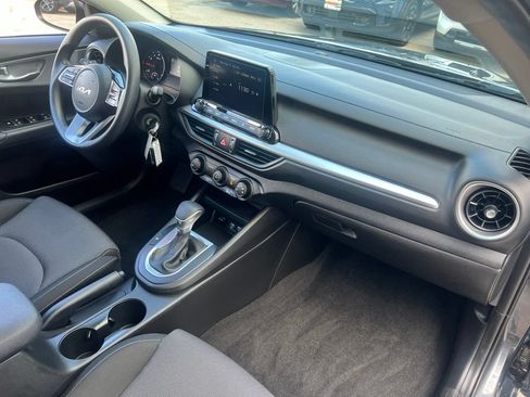 Certified 2023 Kia Forte LXS FWD image 17