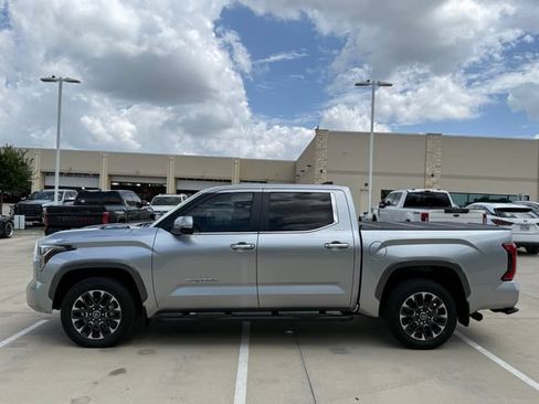 Used 2024 Toyota Tundra Limited AWD/4WD image 7