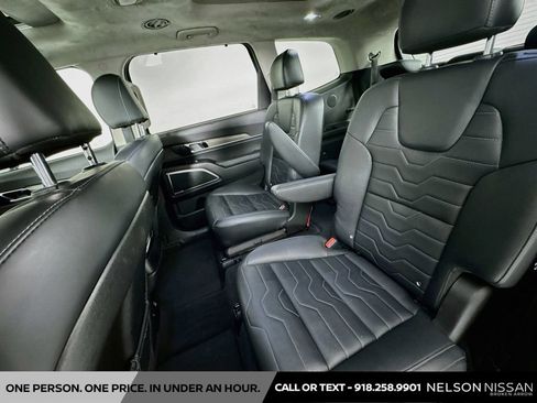 Used 2022 Kia Telluride SX w/ SX Prestige Package AWD/4WD image 26