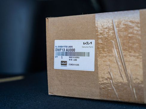 New 2026 Kia Sportage EX FWD image 16