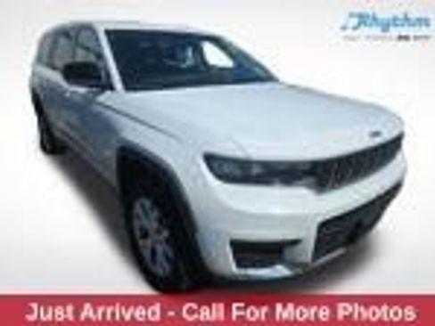 Used 2022 Jeep Grand Cherokee L Limited AWD/4WD image 1