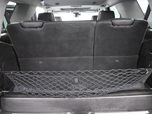 Used 2019 Cadillac Escalade Luxury AWD/4WD image 14