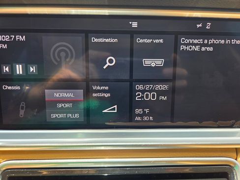 Used 2020 Porsche Panamera RWD image 23