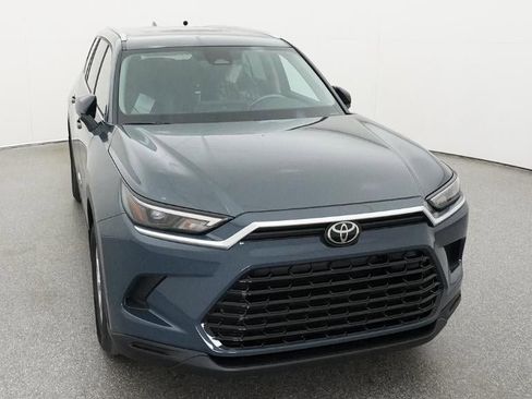 New 2026 Toyota Grand Highlander XLE image 14