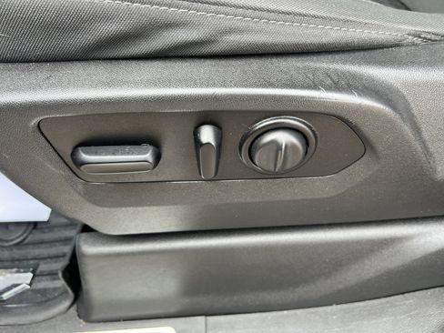 Used 2020 Chevrolet Silverado 1500 RST w/ All-Star Edition image 11