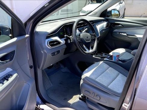 Used 2022 Chevrolet Bolt EUV Premier FWD image 13
