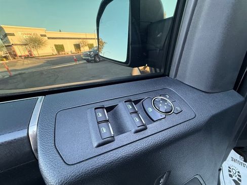 Used 2018 Ford F150 Raptor w/ Equipment Group 801A Mid image 22