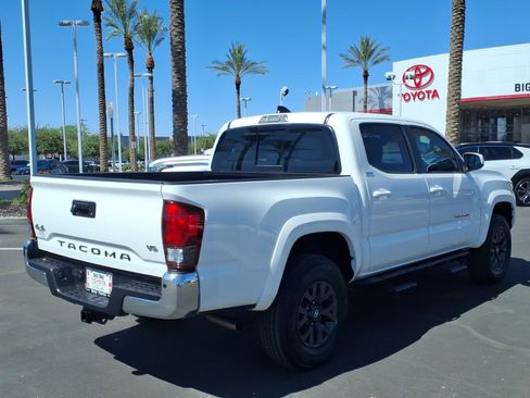 Certified 2023 Toyota Tacoma SR5 AWD/4WD image 4