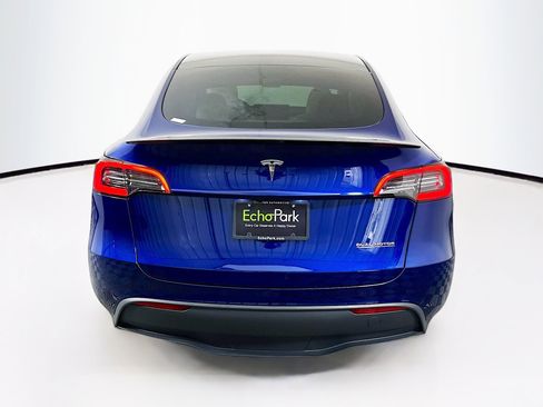 Used 2024 Tesla Model Y Performance image 7
