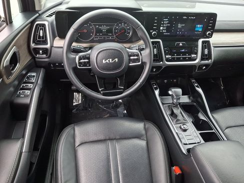 Certified 2023 Kia Sorento S AWD/4WD image 11