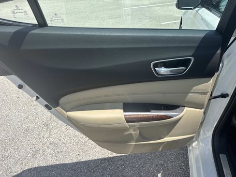Used 2018 Acura TLX V6 FWD image 12