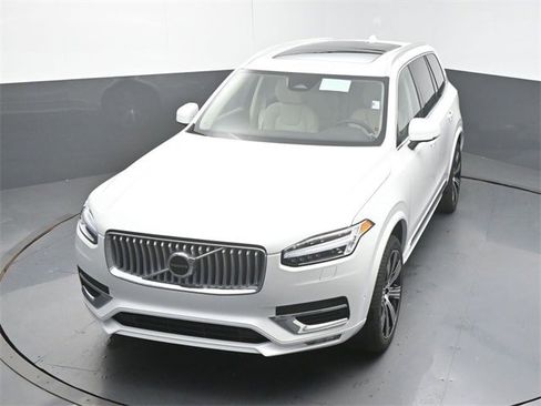 New 2025 Volvo XC90 B6 Plus w/ Protection Package Premier image 48
