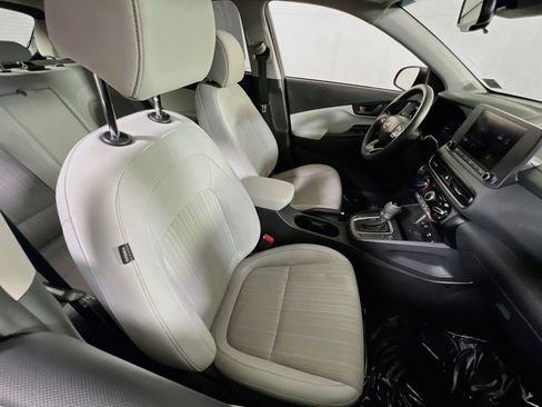 Used 2023 Hyundai Kona SEL AWD/4WD image 25