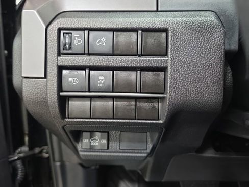 Certified 2025 Toyota Tacoma TRD Off-Road image 23