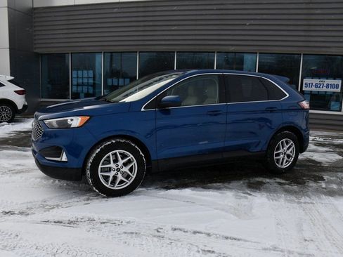 Used 2023 Ford Edge SEL w/ Convenience Package image 2